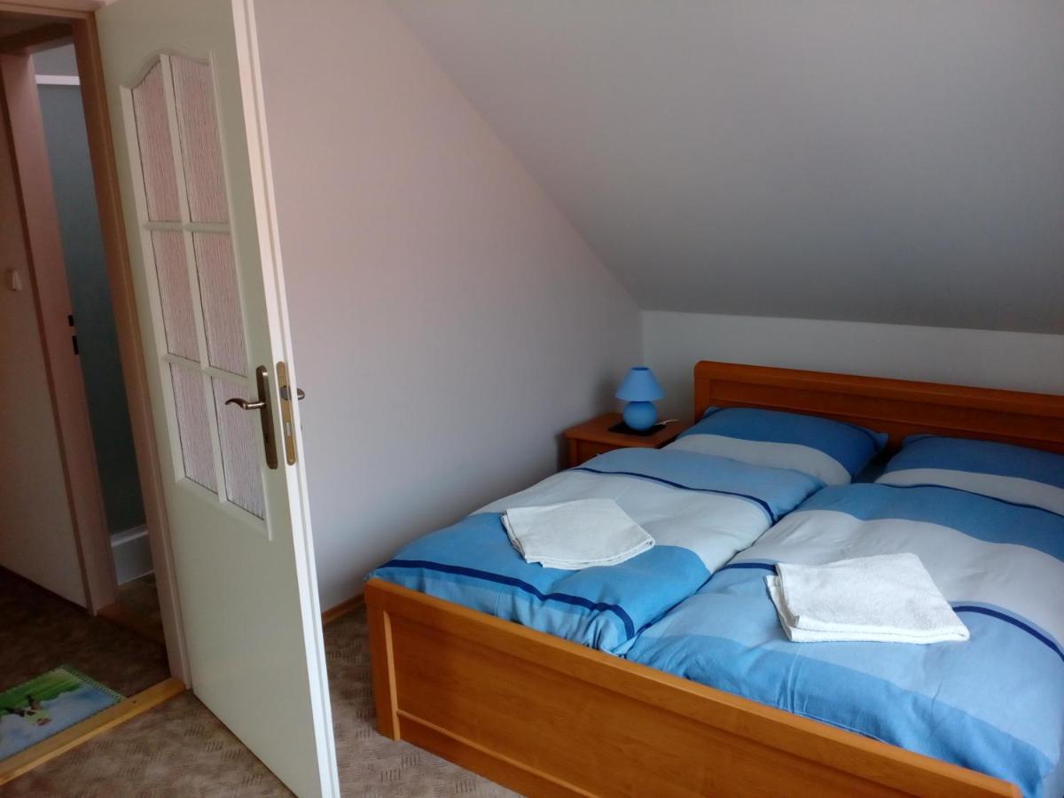 Platanus Bed & Breakfast Beckov Exterior photo