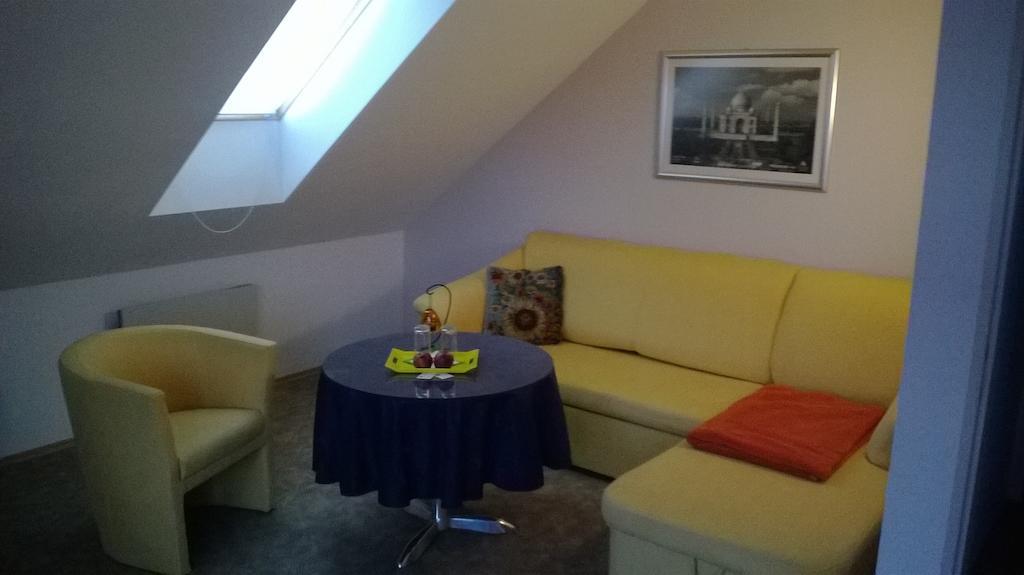 Platanus Bed & Breakfast Beckov Room photo